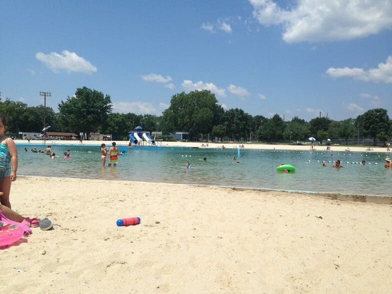 Memorial Pool (with sand) - 33 Landmark Ln