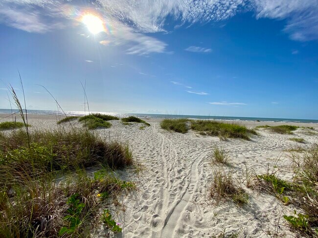 Building Photo - 299 E Central Blvd