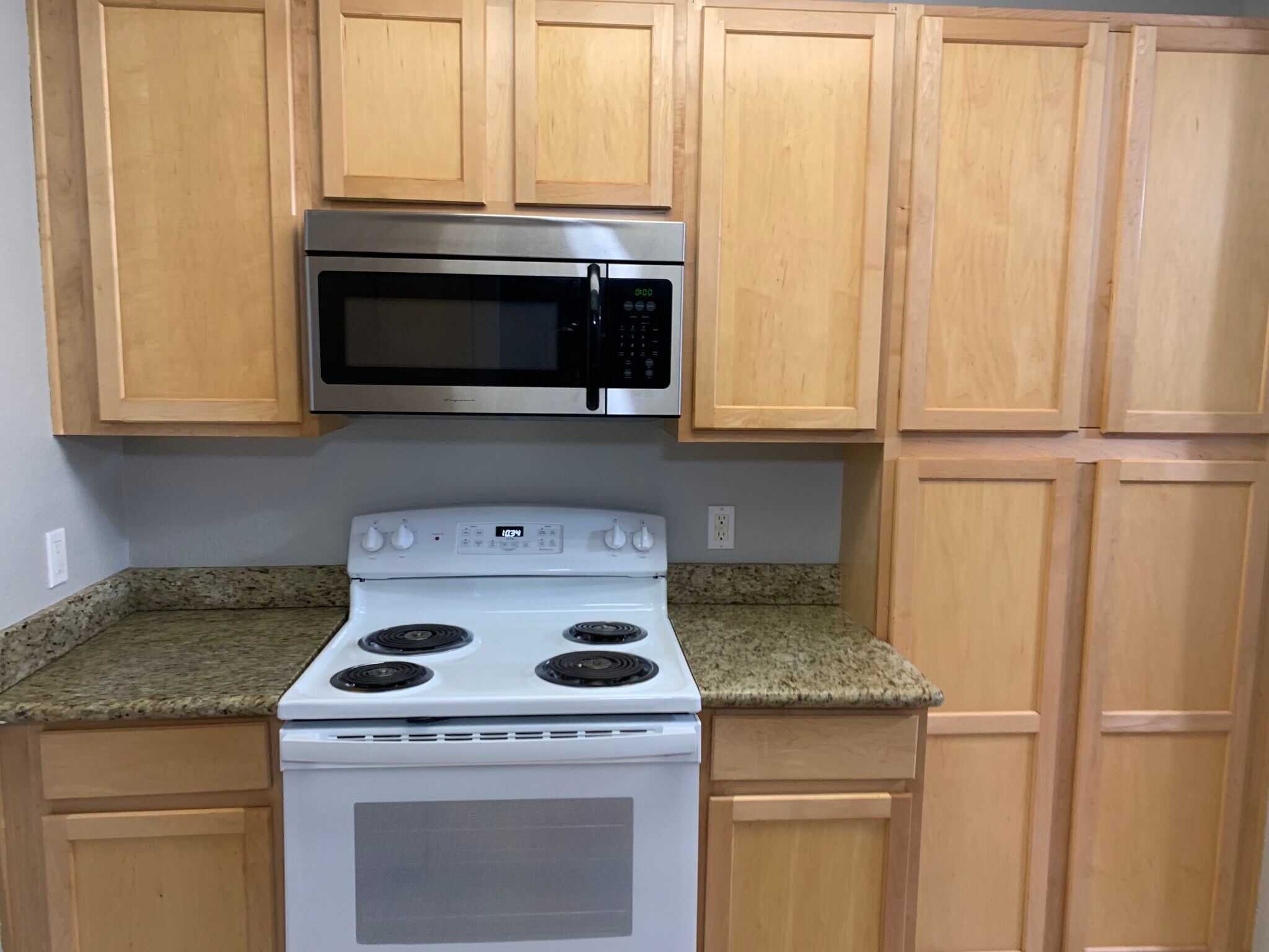 Building Photo - 6260 Havenside Dr