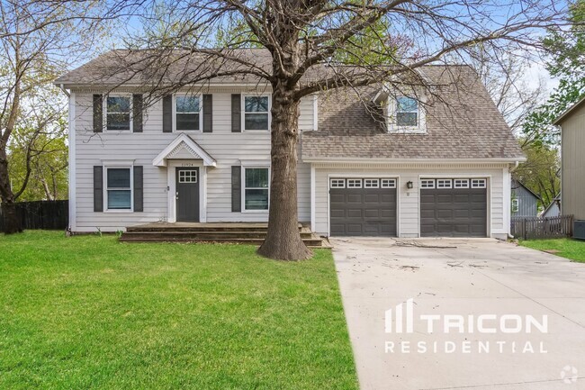 Building Photo - 15924 W 149th Terrace