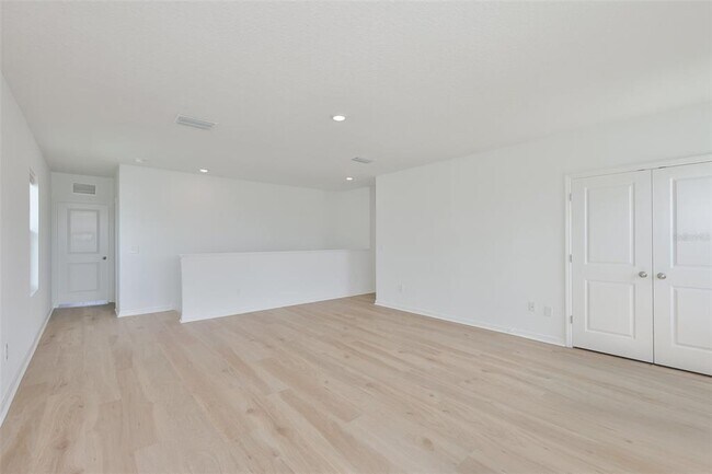 Building Photo - 10819 Charlotte Dr.