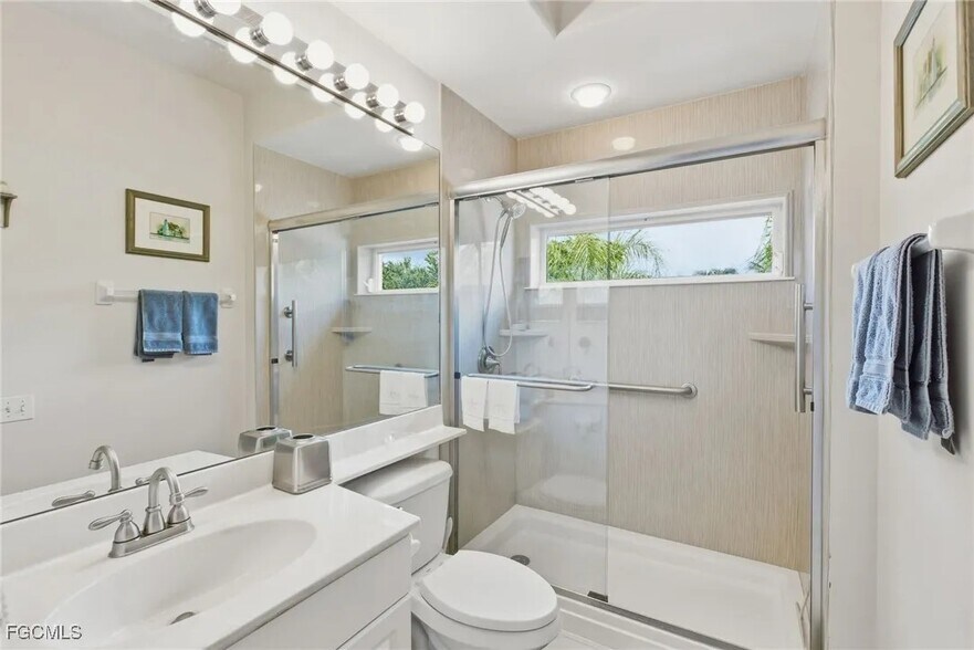 Building Photo - 17020 Willowcrest Way