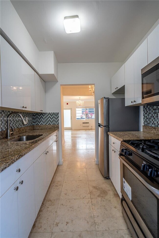 Building Photo - 1120 Euclid Ave