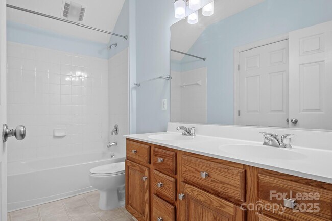 Building Photo - 20428 Marblehead Ct