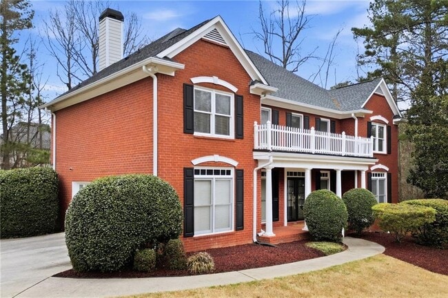 Building Photo - 310 Stoneleigh Dr SW