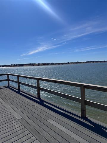 Building Photo - 119 Lakeshore Dr