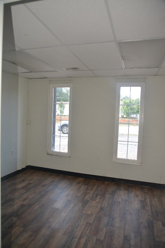 Building Photo - 2715 W Whitner St