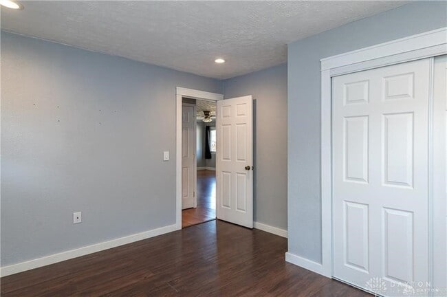 Building Photo - 1227 Frayne Dr