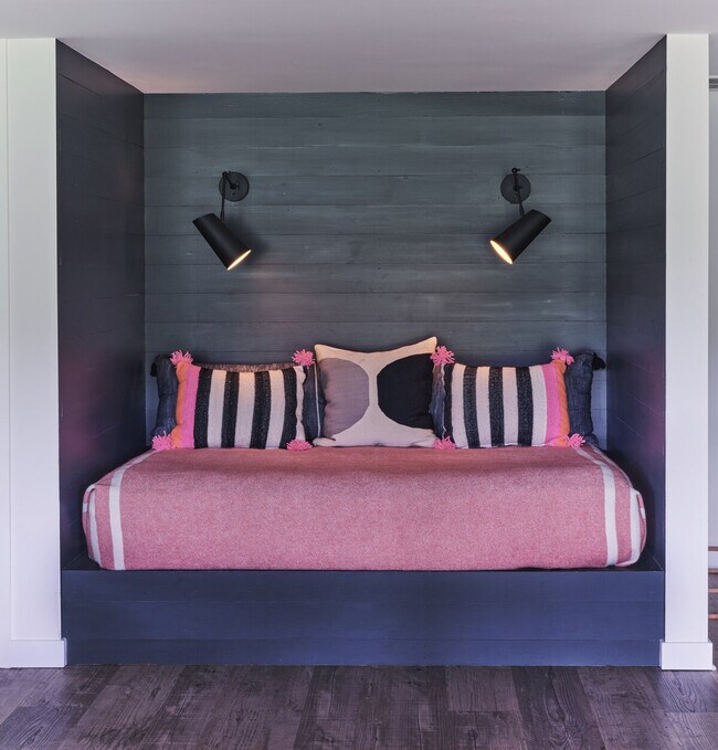 Building Photo - 296 Brick School Rd