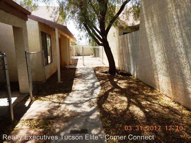 Building Photo - 6934 S Placita Colotlan