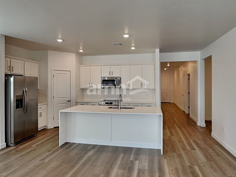 Building Photo - 13112 N Serenity Vly Dr