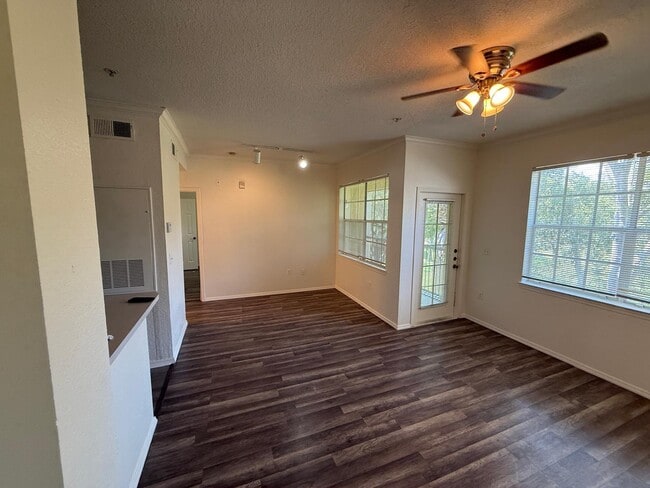 Building Photo - 2564 Robert Trent Jones Dr