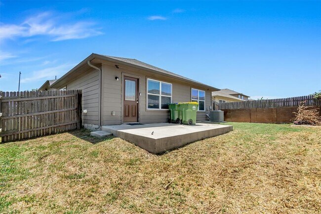 Building Photo - 12304 Jamie Dr