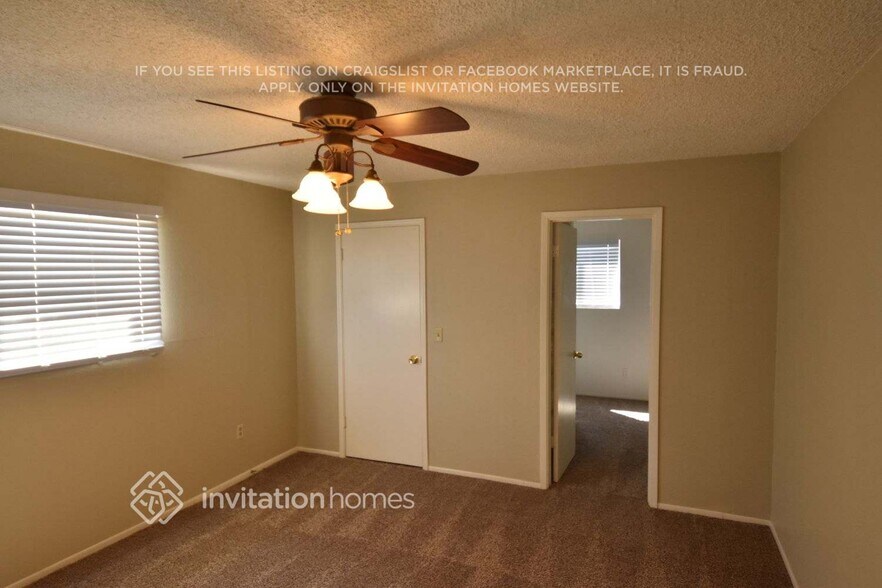 Building Photo - 3526 S Shafer Dr