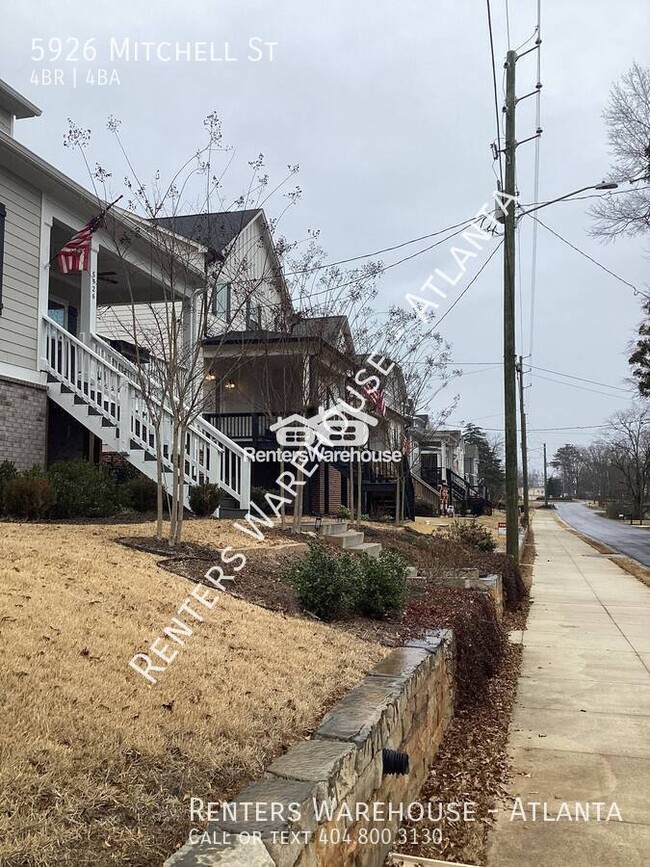 Building Photo - Lovely Home in Flowery Branch