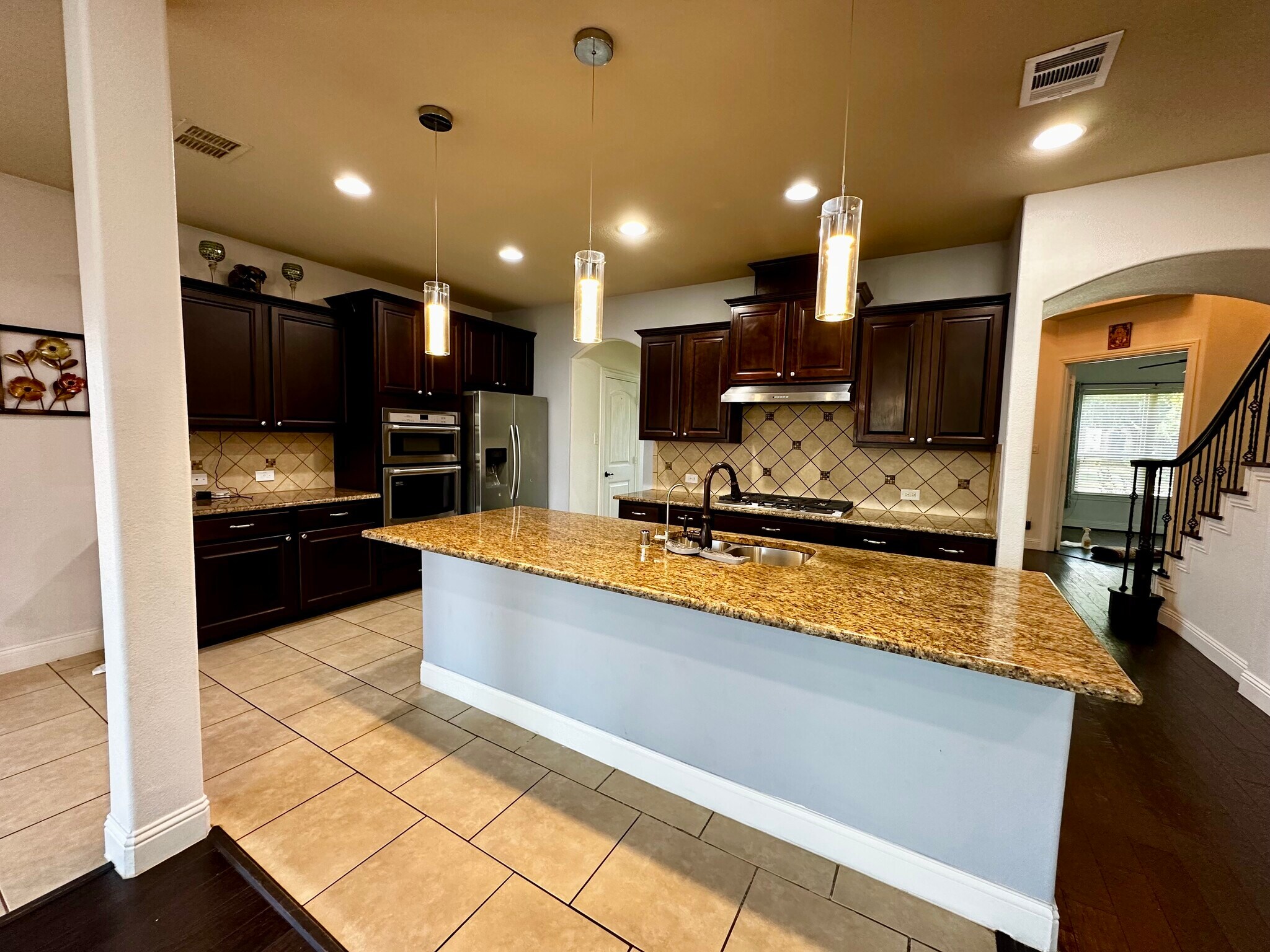 Building Photo - 13172 Deep River Dr