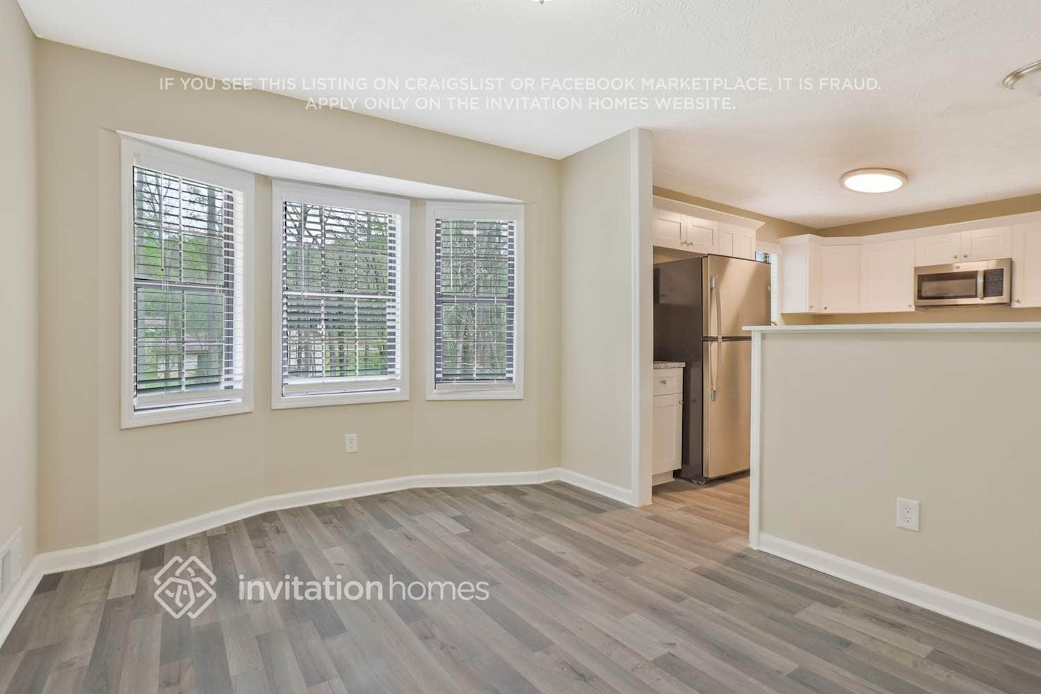 Building Photo - 350 Edna Dr