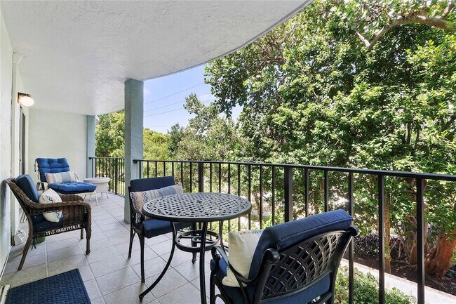 Building Photo - 3909 N Ocean Blvd