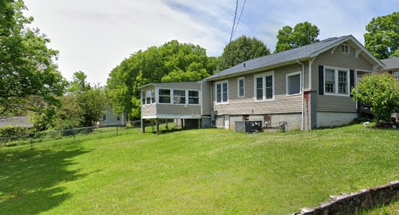 Building Photo - 153 Yankee St