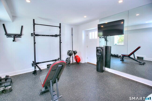 Building Photo - 26 Island Way