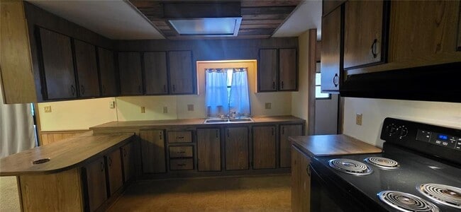 Building Photo - 85 SW 255th St