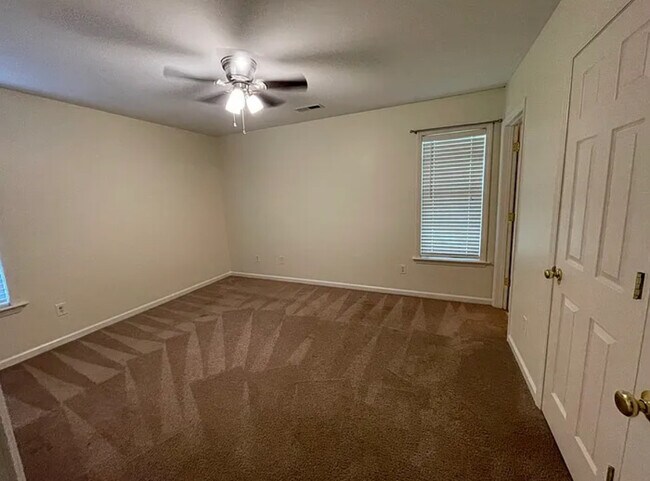 Building Photo - 1435 Bromwich Dr
