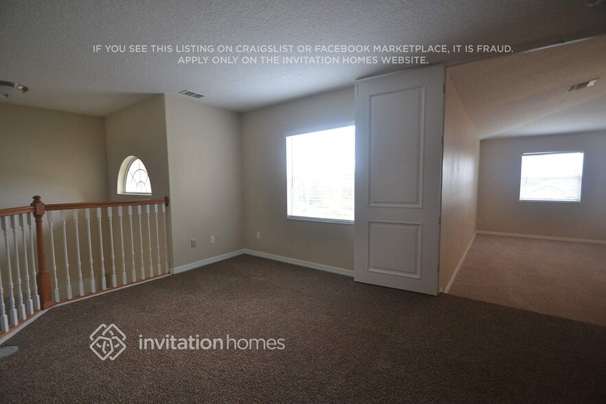 Building Photo - 2640 Grove View Dr