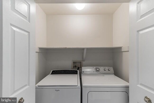 Building Photo - 8159 Bayonet Way