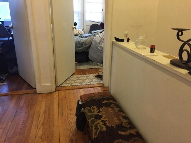 Building Photo - 80 Gordon St