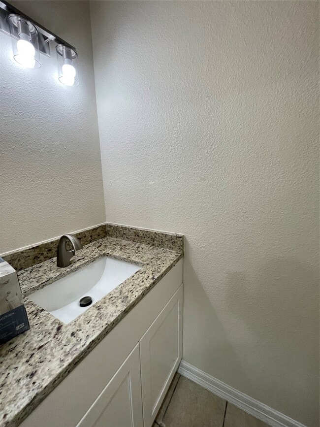 Building Photo - 640 Wilcrest Dr