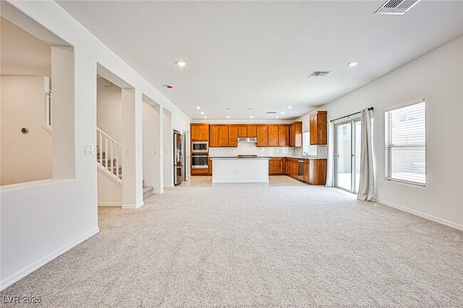 Building Photo - 7523 Castlegreen Ave