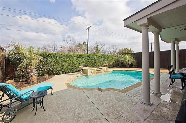 Building Photo - 10118 St Georges Dr