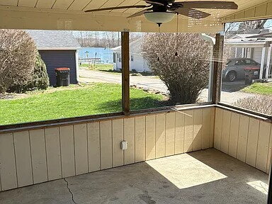 Building Photo - This two bedroom, renovated home is located in Cranberry Bay