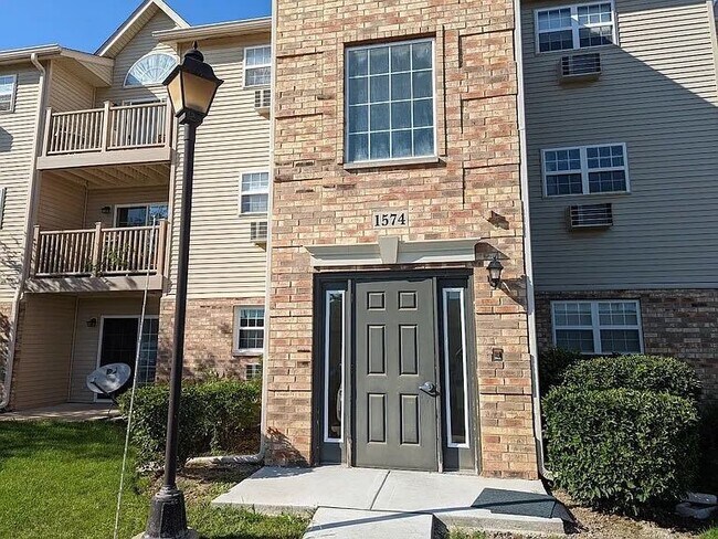 Primary Photo - 1574 Crystal Rock Ct