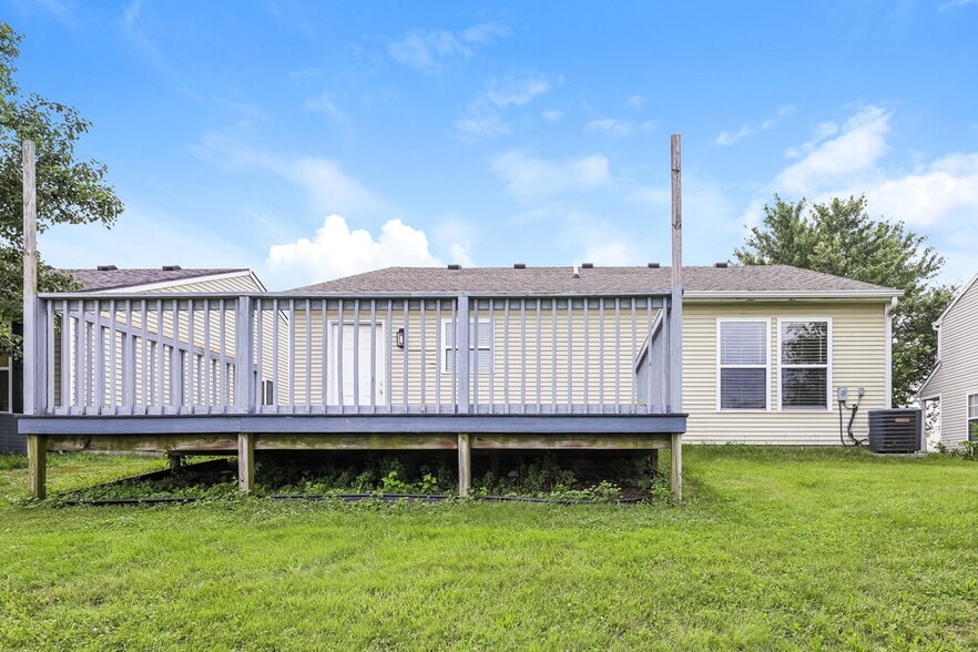 Building Photo - 6715 Everbloom Ln