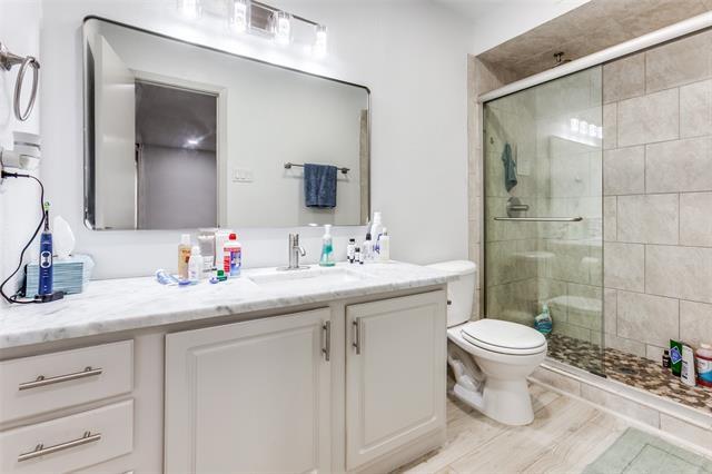 Building Photo - 5937 E University Blvd