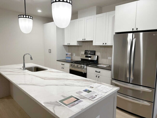 Building Photo - 4315 S Indiana Ave