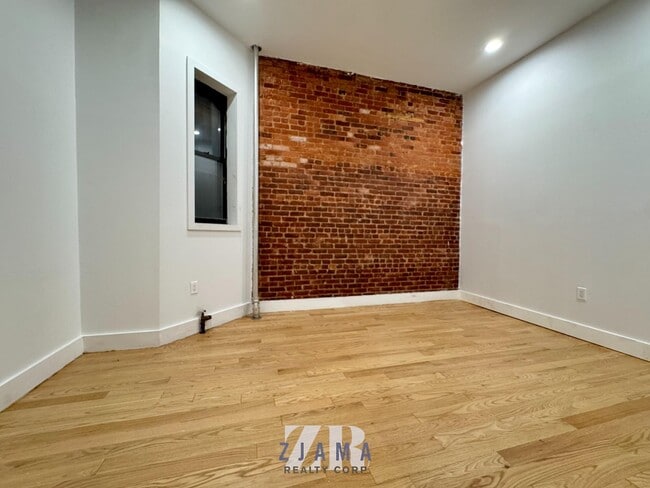 Building Photo - 1047 Bedford Ave
