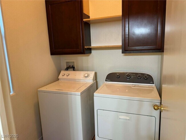 Building Photo - 2636 Wooly Rose Ave