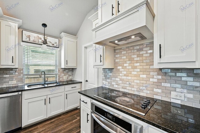 Building Photo - 3829 Honey Grove Dr