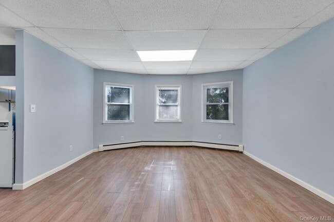 Building Photo - 39 Chapman Pl