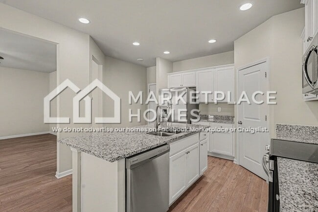 Building Photo - 254 W L Miller Dr