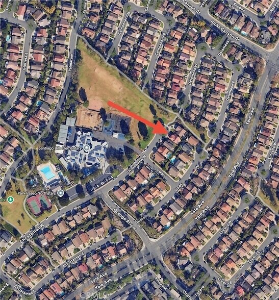 Building Photo - 46 Christamon W