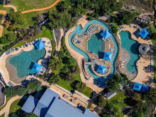 Building Photo - 612 Rawson Bend
