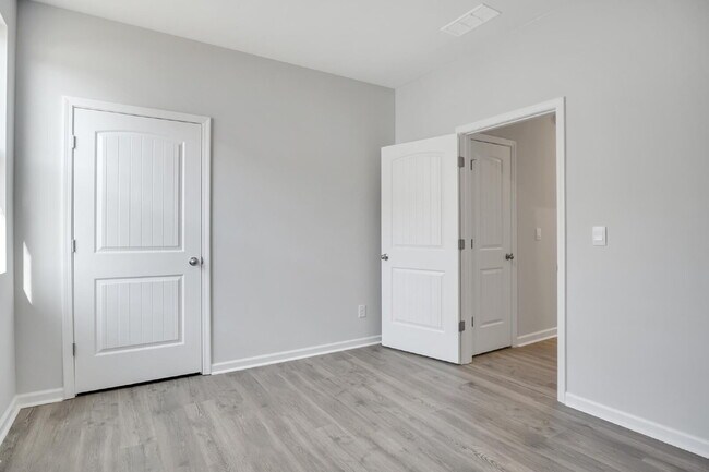 Building Photo - Brand New Construction, 3-Bedroom Oasis with Lawncare included, plus Pool, Playground, Pickleball...