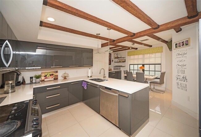 Building Photo - 9318 NW 50th Doral Cir S