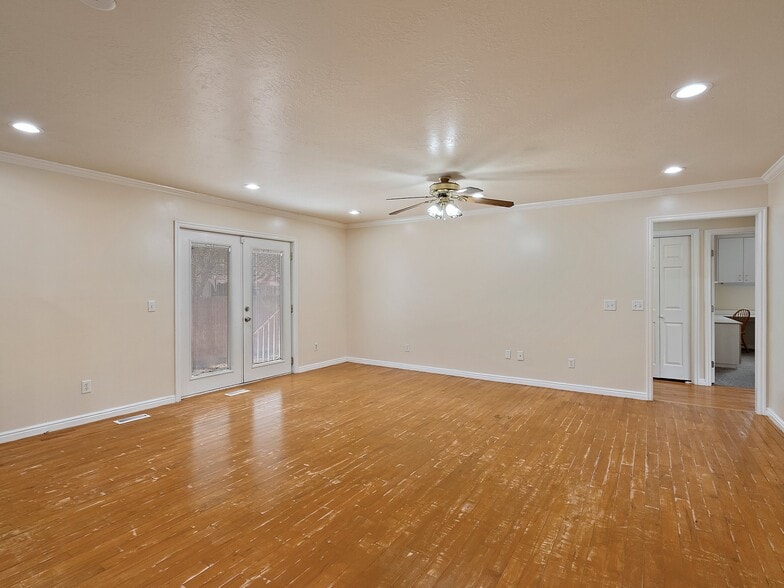 Building Photo - 6438 Tamra Dr