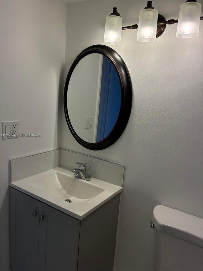 Building Photo - 9040 SW 125th Ave