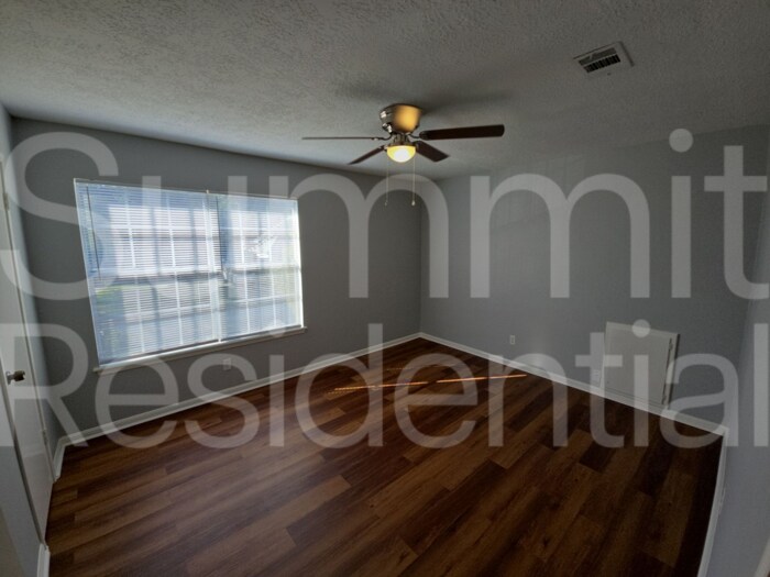 Building Photo - 5223 Brownlee Ln