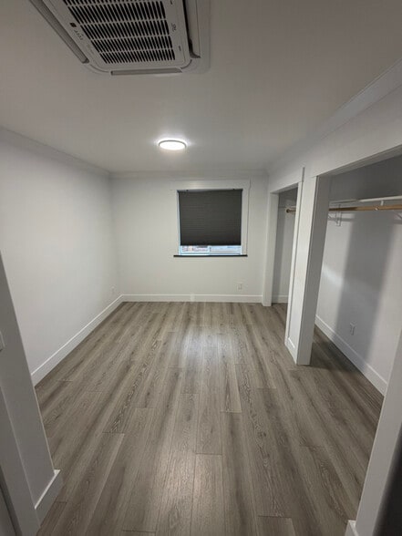 Building Photo - 205 1st Ave